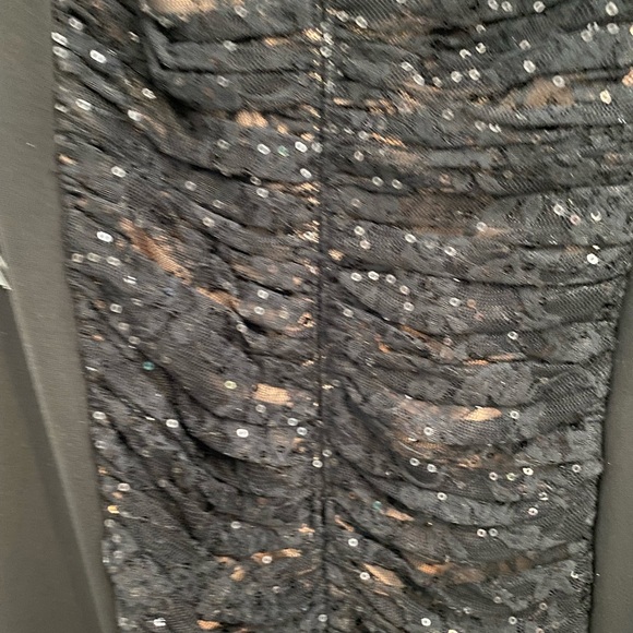 Stunning Black Jeweled Dress by Tahari. NWT. Never worn. Super Flattering - Picture 8 of 16